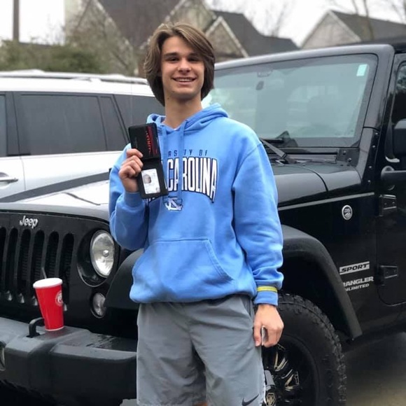 Profile Picture of Ty Hanks (@tyhanks3) on Poshmark