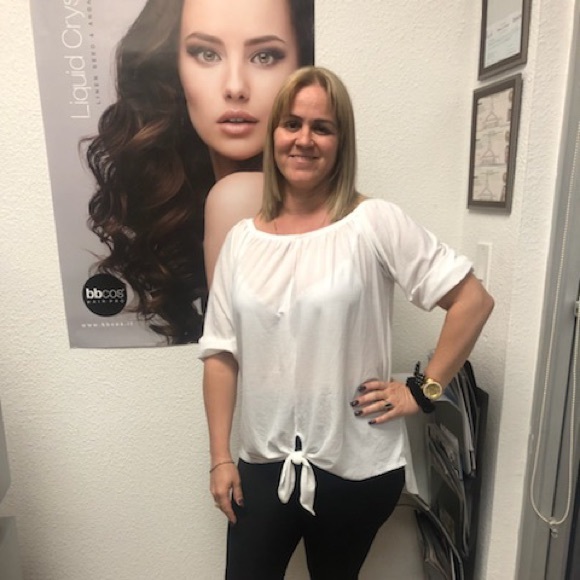 Profile Picture of Oleydis Quintana (@oleydisquintana) on Poshmark
