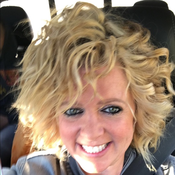 Profile Picture of Kkatherine Fouchea (@kfouchea) on Poshmark