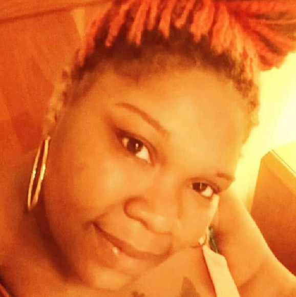 Profile Picture of Samara Vankirk (@curvedbarbie) on Poshmark