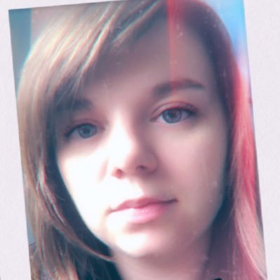 Profile Picture of Kim (@KimHollands6) on Twitter