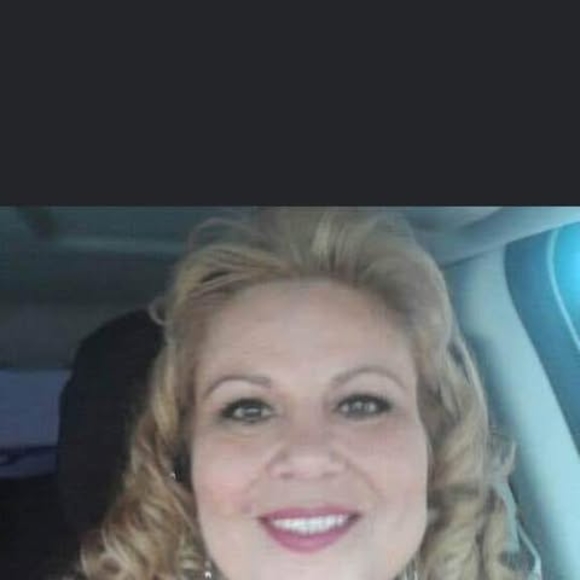 Profile Picture of Barbara Quintero (@barbaraquint256) on Poshmark