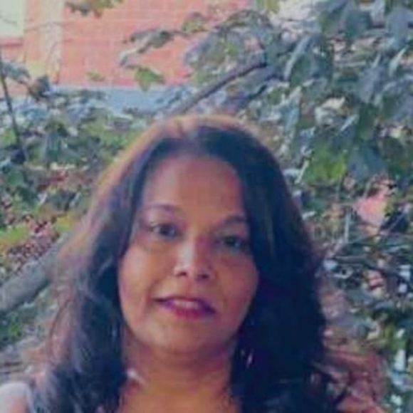 Profile Picture of Narda Nabbie singh (@nardasingh) on Poshmark