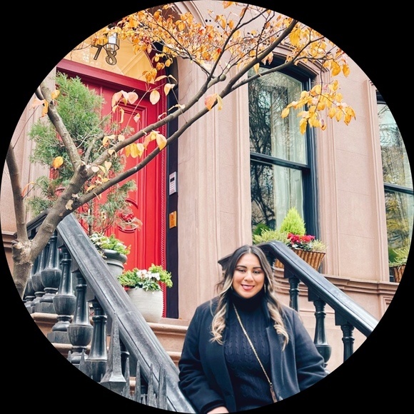 Mayra Galvan - Poshmark Profile Picture of Mayra Galvan (@_mayrag) on Poshmark