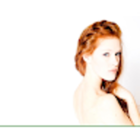 Profile Picture of Ariel Elysse (@arielelysse13) on Poshmark