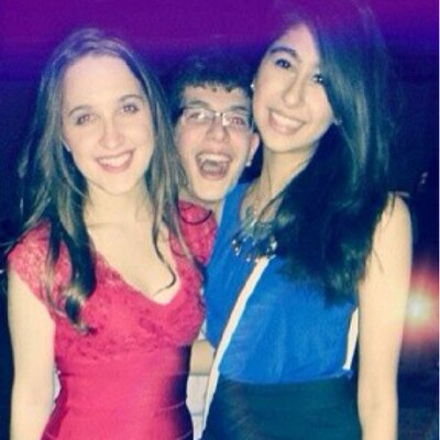 Profile Picture of Alexandra McDougall (@AwkwardAlex) on Twitter