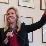 Profile Picture of Laura Capps (@lauracappssb) on Instagram