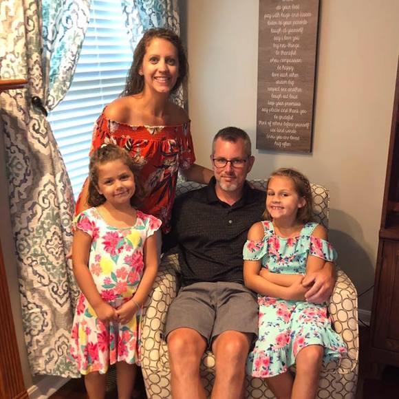 Profile Picture of Jillian Hinson everett (@jillianhinso407) on Poshmark