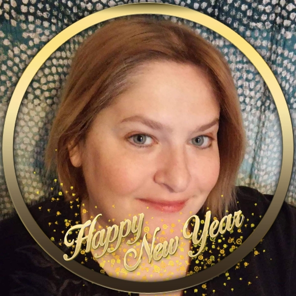 Profile Picture of Brenda Peryea (@brenperyea) on Poshmark