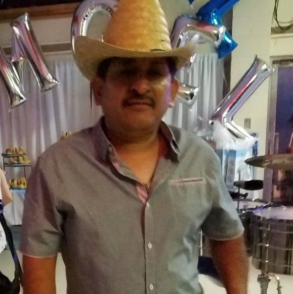 Profile Picture of Pedro Sumano (@sumanomendoza) on Poshmark