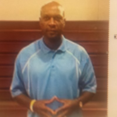 Profile Picture of Wendell Dixon (@CoachRef_DixonW) on Twitter