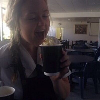 Profile Picture of Stephanie Stark (@StephanieStark7) on Twitter