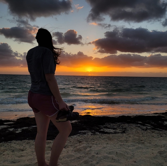 Profile Picture of Alexandria Belitz (@abelitz14) on Poshmark