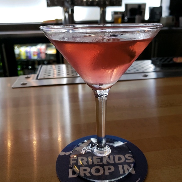 Profile Picture of Debbie Achenbach (@debbachenbach) on Poshmark