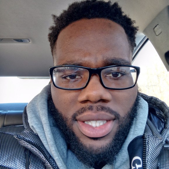 Profile Picture of Eric Beard (@jeyboye) on Poshmark