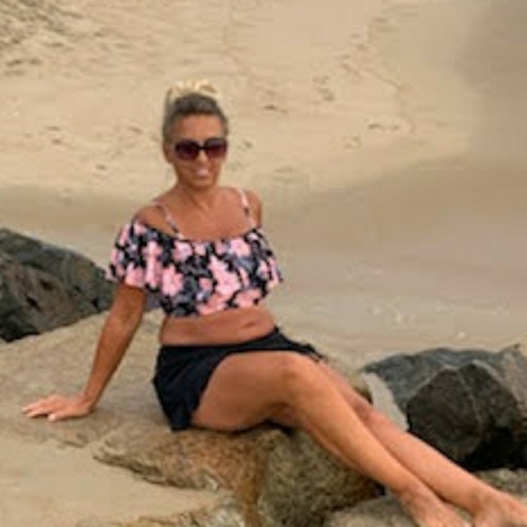 Profile Picture of Kim Fagans (@kimpageantmom) on Poshmark