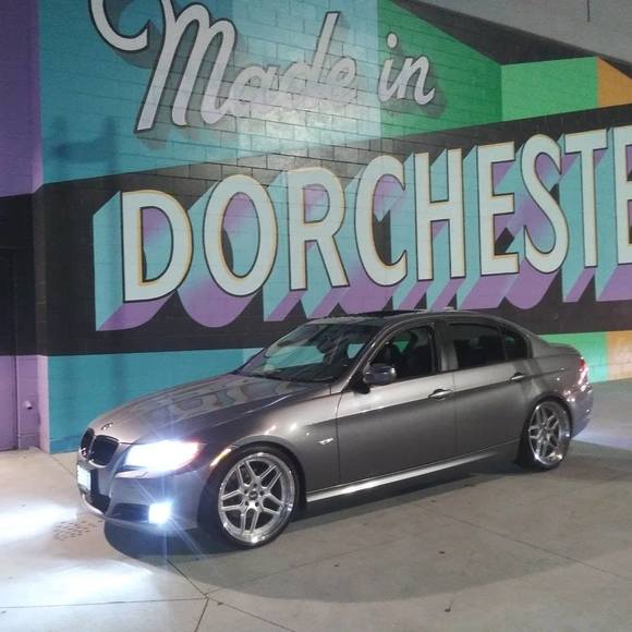 Profile Picture of Andy Castoires (@acastoires) on Poshmark