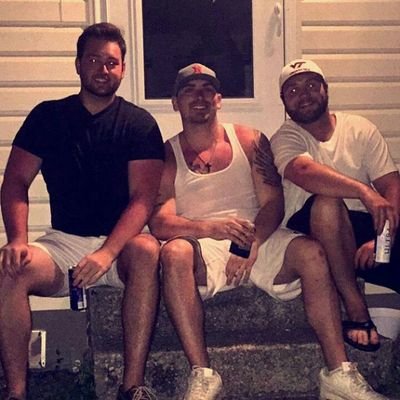 Profile Picture of John Buzzell (@Buzzell_turntup) on Twitter