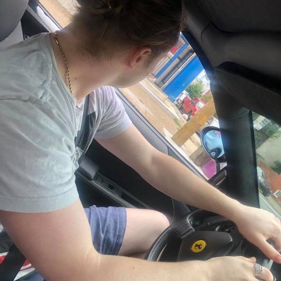 Profile Picture of Daniel Fournier (@dafournier) on Poshmark