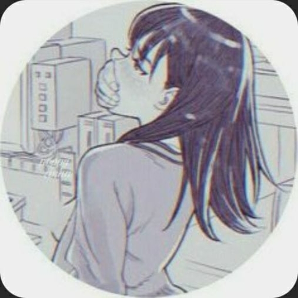 Profile Picture of Leah Diamond (@hquinnzel01) on Poshmark