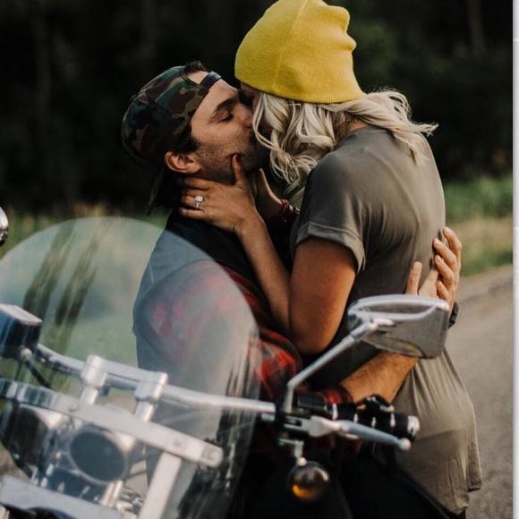 Profile Picture of Shannon Mcmorran (@shannonmcmorran) on Poshmark