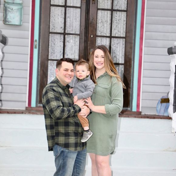 Profile Picture of Nicole Markferding (@nmarkferding) on Poshmark