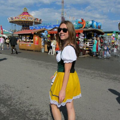 Profile Picture of Sarah (@sarwal85) on Twitter
