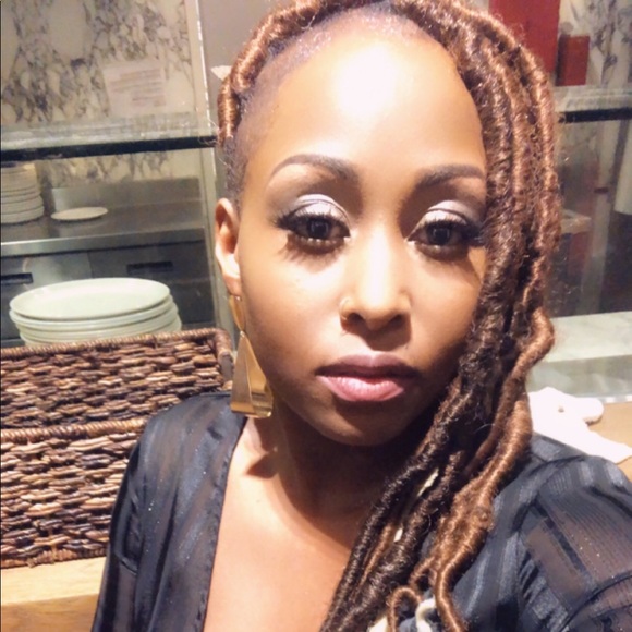 Profile Picture of Erica Blackshear (@eblackshear88) on Poshmark