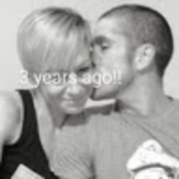 Profile Picture of Karie Apthorp (@karieapthorp259) on Poshmark