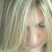 Profile Picture of Susan LaFountain (@SnoozeSuz) on Youtube