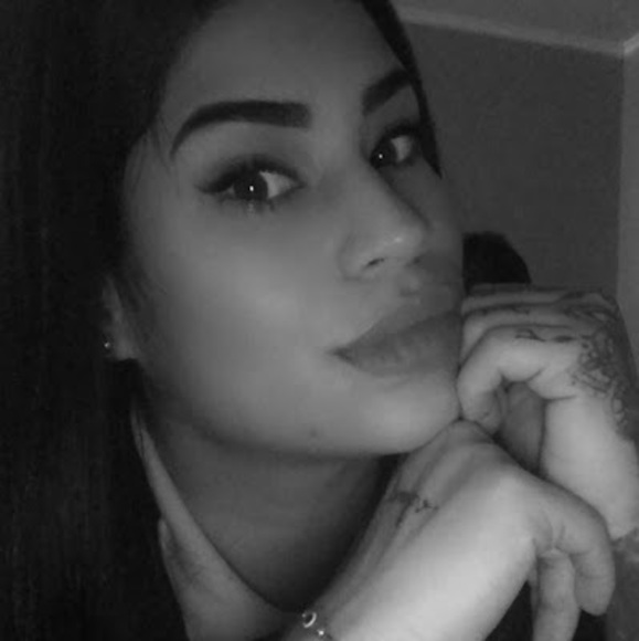 Lorena Osorio - Poshmark Profile Picture of Lorena Osorio (@osorioanggie5) on Poshmark