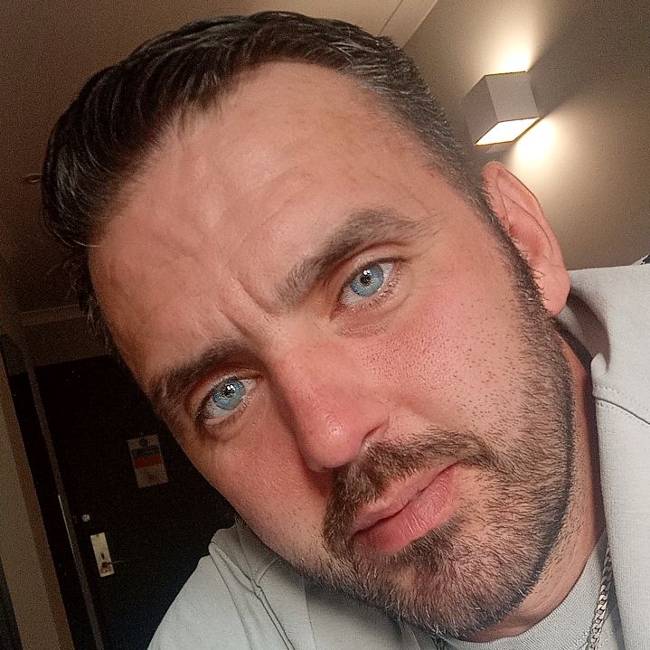 Profile Picture of briancrofts (@briancrofts) on Tiktok