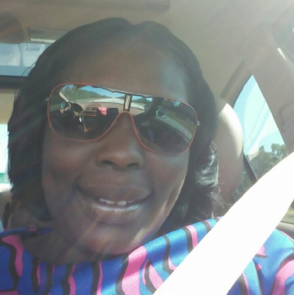 Profile Picture of Darline Mesidor (@darline38) on Poshmark