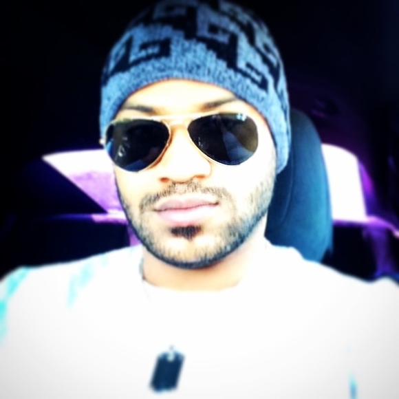 Rami Fallatah - Poshmark Profile Picture of Rami Fallatah (@ramif) on Poshmark