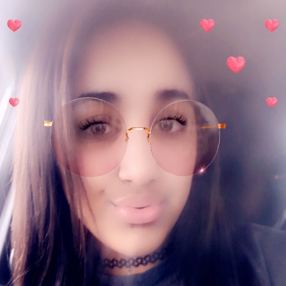 Profile Picture of Lacey Alliman (@lacey_alliman1) on Poshmark