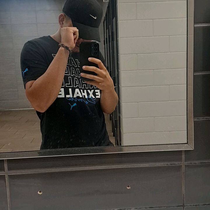 Profile Picture of Daniel Lara (@fares.lara32) on Tiktok