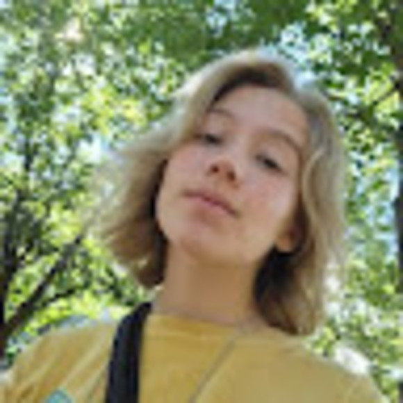 Profile Picture of Anika Gisvold (@anikagisvold) on Poshmark