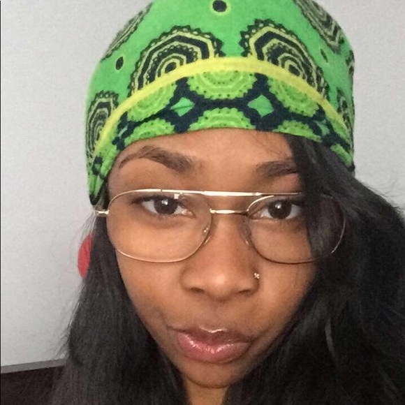 Profile Picture of Maya Mccoy (@lilmissmaya) on Poshmark