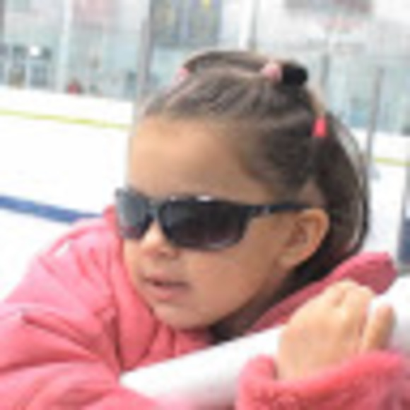 Autumn Wolf - Poshmark Profile Picture of Autumn Wolf (@autiewolf101) on Poshmark