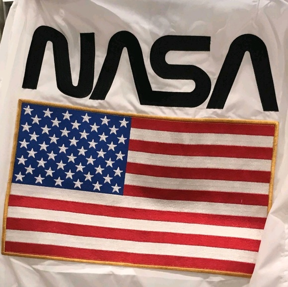 Profile Picture of Marcus Askew (@marcusaskew) on Poshmark