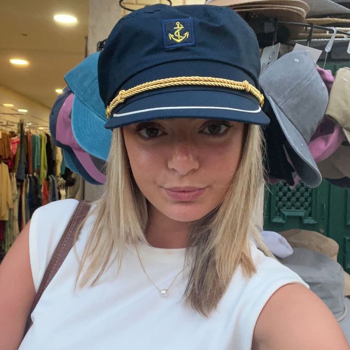 Profile Picture of bianca (@skinnylegened101) on Tiktok