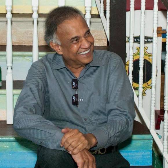 Profile Picture of Asha Kumar (@ashak225) on Poshmark