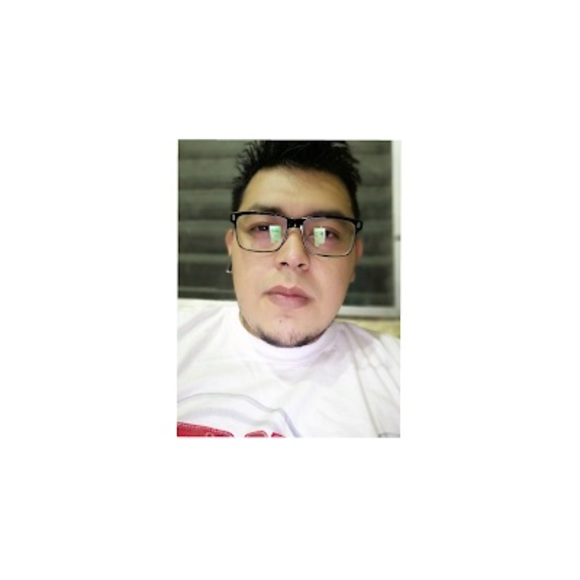 Profile Picture of Alexander Escobar (@alexanderw13) on Poshmark