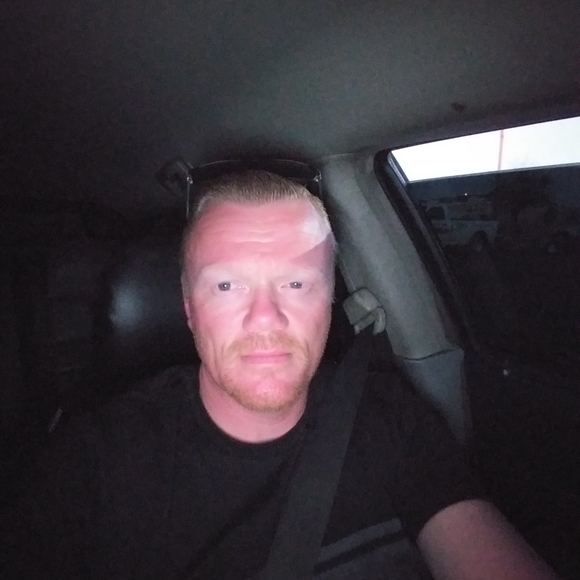 Profile Picture of Rob Phillips (@robphillips502) on Poshmark