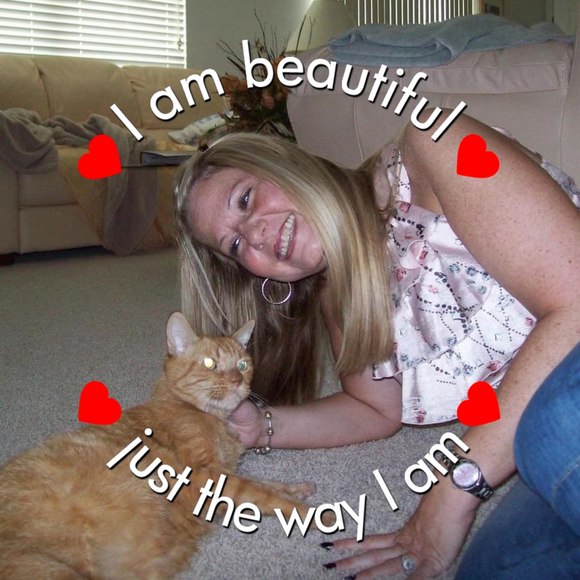 Profile Picture of Ginger Minkin (@angl7972) on Poshmark