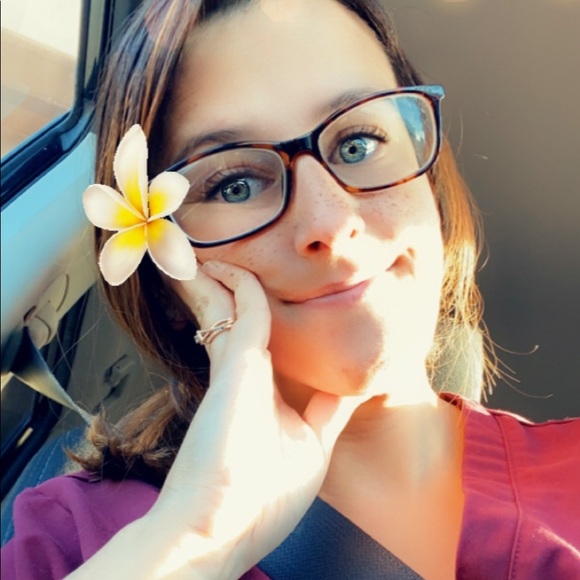 Profile Picture of Amanda Soderstrom (@lovexmurder3) on Poshmark