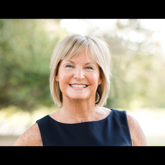 Profile Picture of Eileen Watson (@emwatson12) on Poshmark