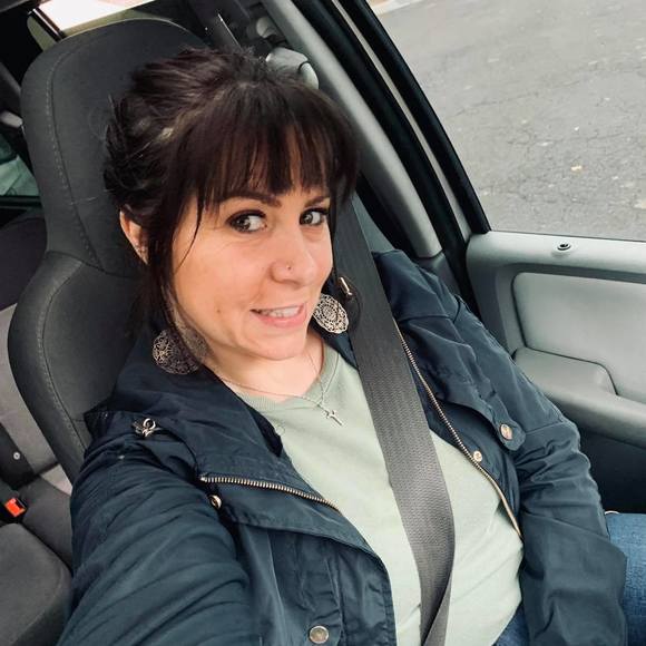 Profile Picture of Kara Welshonse (@karabearx4) on Poshmark