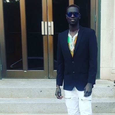 Profile Picture of Yen John Alier (@yanjohnalier) on Twitter