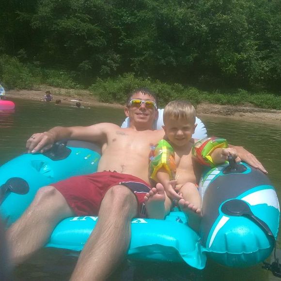 Profile Picture of Logan Wilson (@loganwilson732) on Poshmark